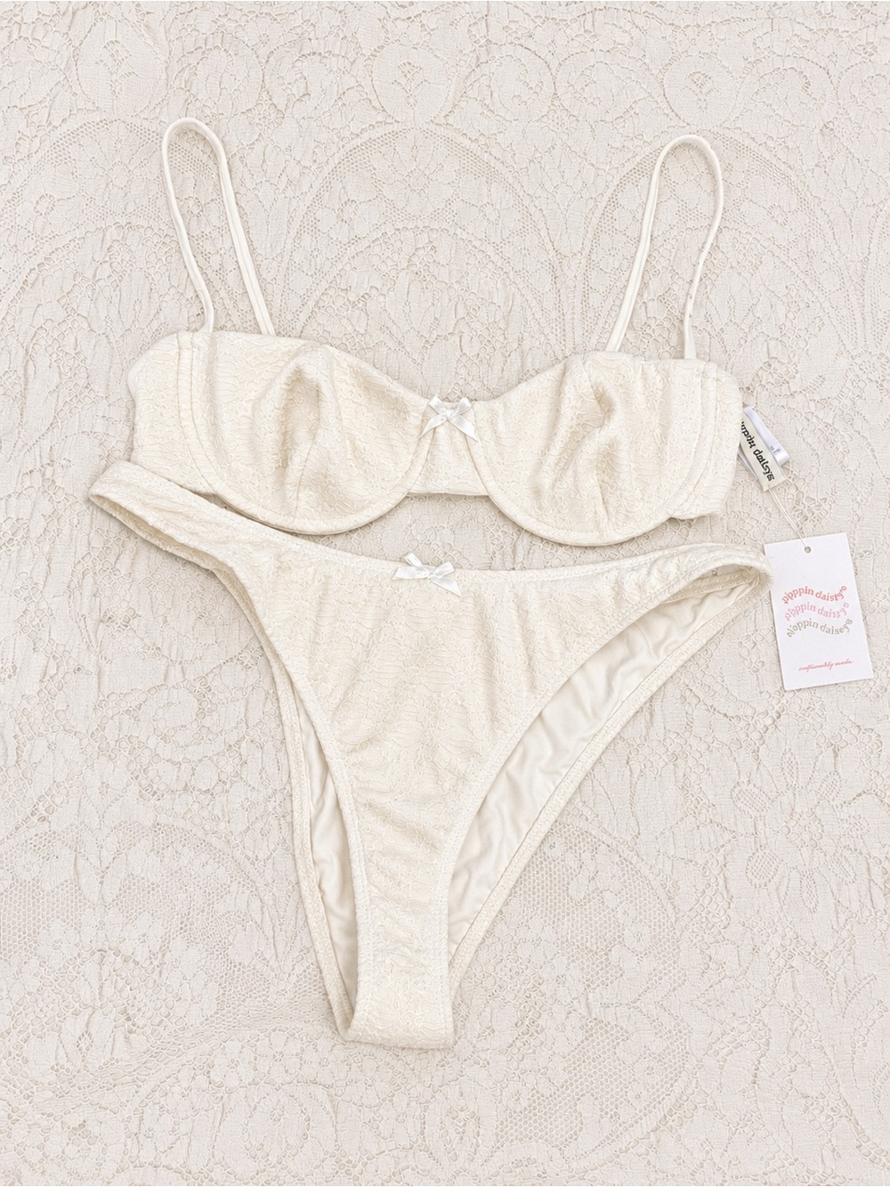 Dippin' Daisy's NWT Cream Lace Bikini Set